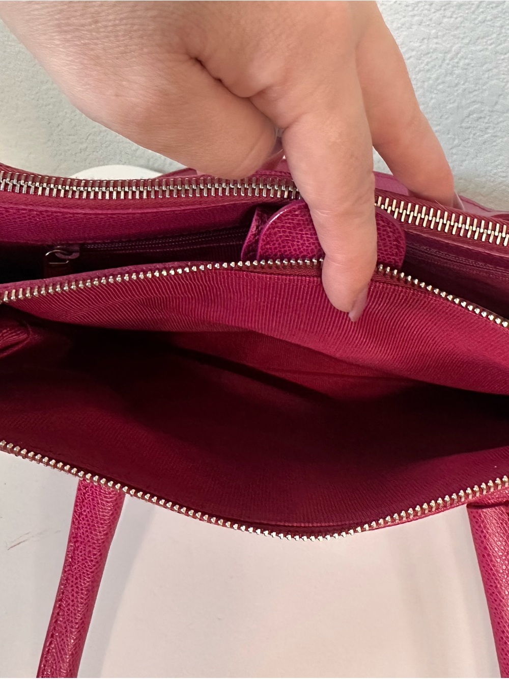 Furla Lotus Tote Bag in Vibrant Rose Pink Textured Leather EUC - Picture 9 of 10